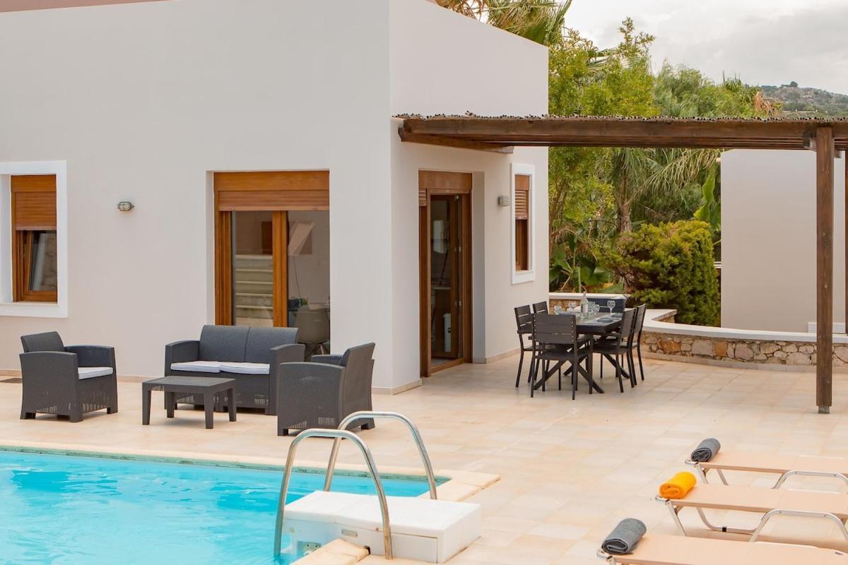 Karena Seaview Villa Gerani Chanion Eksteriør billede
